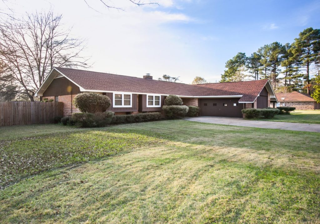 7113 Edgewater Drive Polles Properties